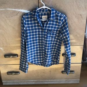 A&f button down blue and white